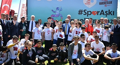 Balıkesir’de “Spor Aşkı Engel Tanımaz Projesi” Malzeme Dağıtım Töreni Gerçekleştirildi