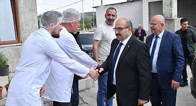 Balıkesir Valisi İsmail Ustaoğlu, Susurluk'ta Dört Mevsim Et Entegre Tesisini Ziyaret Etti