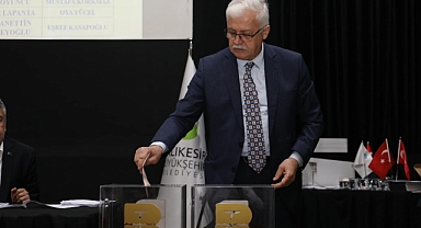 Başkan Ali Kemal Deveciler Oyunu Kullandı