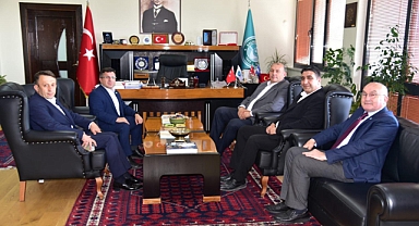 Başkan Göksel'den Rektör Oğurlu'ya Ziyaret