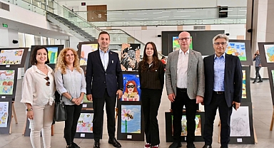 Gelecek Arının Kanadında