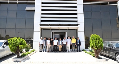 Altıeylül Belediye Başkanı Hakan Şehirli, BAYMOB Fabrikasını Ziyaret Etti