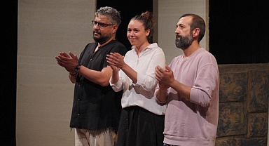 Ayvalık Belediye Tiyatrosu’ndan Sınırları Zorlayan Bir Oyun: 