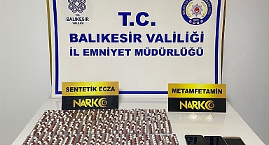 Ayvalık'ta Yüklü Miktarda Sentetik Ecza ve Metamfetamin Ele Geçirildi