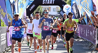 Balıkesir’de 4. Uluslararası Avşa Yarı Maratonu Gerçekleşti