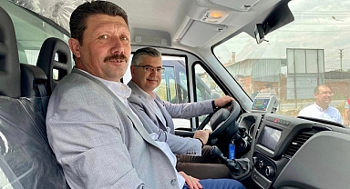 Balıkesir'de Tarıma Destek: Kooperatife Hibe Kamyonet ve Süt Tankı Teslim Edildi