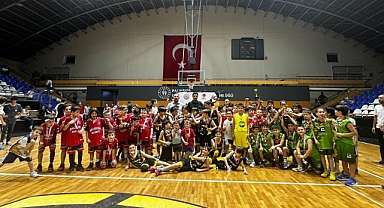 Balıkesir'de U10 Erkekler Basketbol Sezonu Ödül Töreni Gerçekleştirildi