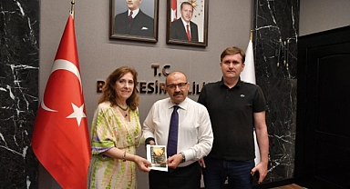 Balıkesirli Ressam Nazmiye Mutafoğlu'nun 27. Kişisel Sergisi Bodrum'da Açılıyor