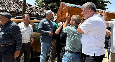 Başkan İsmail Cankul, Örenli Mahallesi Sakinlerinden Merhume Çiçek Sarı'nın Son Yolculuğunda Yanındaydı