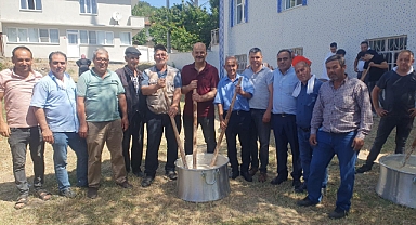 Başkan Önder Lapanta, Kocaoba Mahallesi'nin Yağmur Hayırına Katıldı