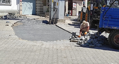 Burhaniye Belediyesi Kırsal Mahallelerde Altyapı ve Yol Bakım Çalışmalarını Sürdürüyor
