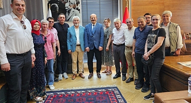 CHP'li Mehmet Tüm, İvrindi Belediye Başkanı Önder Lapanta'yı Ziyaret Etti