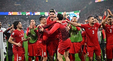 Edremit Belediye Başkanı Mehmet Ertaş'tan Milli Takıma Kutlama Mesajı