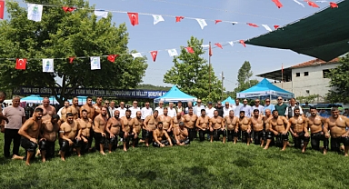 Geleneksel İvrindi Akçalören Yağlı Pehlivan Güreşleri'nin 21.si Tamamlandı