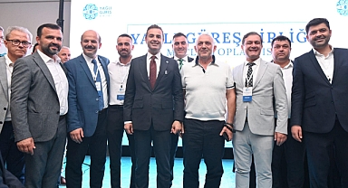 İvrindi Belediye Başkanı Önder Lapanta, Yağlı Güreş Düzenleyen Kentler Birliği Meclis Toplantısı'na Katıldı