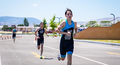 Karesi'de Bölgesel Triatlon Ligi Müsabakaları Gerçekleştirildi
