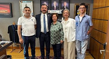 Milletvekili Yüksel, Ailesini Meclis Çalışma Ofisinde Ağırladı
