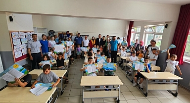 Sındırgı'da Karne Sevinci