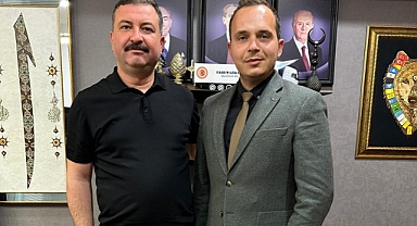 TÜRKAV Balıkesir Şube Başkanı Tuğrul BOZTEKİN, MHP Milletvekili Ekrem Gökay Yüksel'i Ziyaret Etti