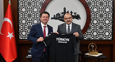 Türkiye Cimnastik Federasyonu Başkanı Suat Çelen, Balıkesir Valisi İsmail Ustaoğlu’nu Ziyaret Etti