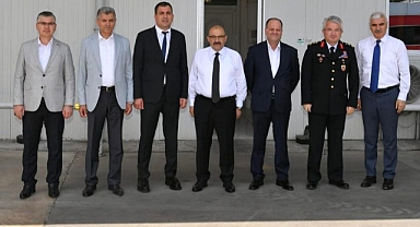 Vali İsmail Ustaoğlu, Gönen Çeltik Fabrikası’nı Ziyaret Etti