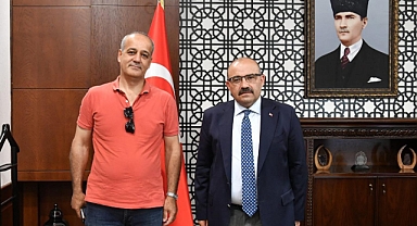 Vali İsmail Ustaoğlu, Muhtar Saati Kapsamında Veliler Mahalle Muhtarı ile Görüştü