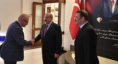 Vali Ustaoğlu, Birim Amirleri ve Personelle Bayramlaştı