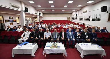 Vali Ustaoğlu, Burhaniye İlçesi Muhtarları ile Buluştu