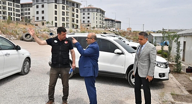 Vali Ustaoğlu, TOKİ'nin Altıeylül G.O.P 1. Etap Konut Projesi İnşaat Alanını İnceledi