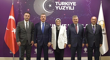 AK Parti Genel Başkan Yardımcısı Belgin Uygur'dan Önemli Buluşma