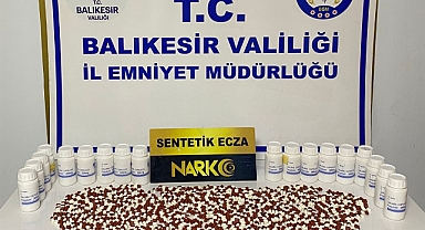 Ayvalık’ta Sentetik Ecza Hap Operasyonu: 1.002 Adet Ele Geçirildi