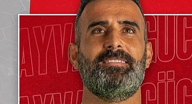 Ayvalıkgücü Belediye Spor Kulübü'nden Kaleci Taner Tamince'ye Yeni Sezon Onayı