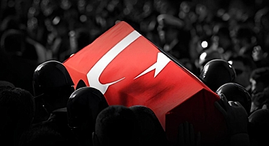 Balıkesir Büyükşehir Belediye Başkanı Ahmet Akın'dan Şehit Mehmetçik İçin Başsağlığı Mesajı