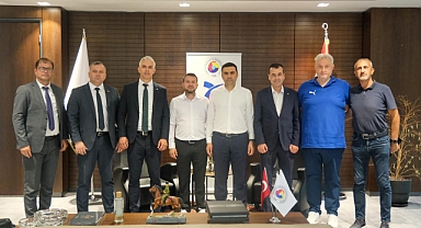Balıkesir Büyükşehir Belediyespor Başkanı ve Heyeti, Rahmi Kula'yı Ziyaret Etti