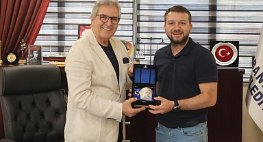 Balıkesir Büyükşehir Belediyespor’dan Bandırma Belediye Başkanı Dursun Mirza’ya Ziyaret