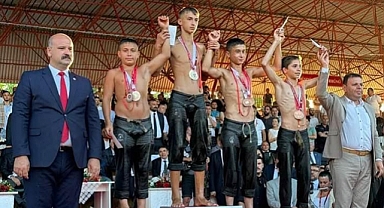 Balıkesir Büyükşehir Belediyespor'un Pehlivanları Kırkpınar’da Kürsüde