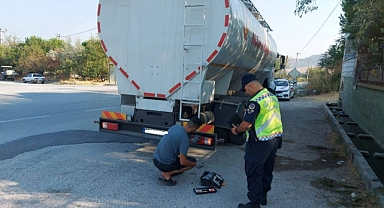 Balıkesir'de 9 Araç Trafikten Men Edildi!