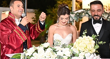 Balıkesir'de Nikah Töreni: Ezgi Tek ve Aytaç Güneş Evlendi