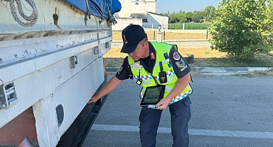 Balıkesir'de Yük Taşıyan Araçlara Özel Denetiminde 362 Araç Kontrol Edildi