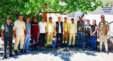 Balıkesir Orman Bölge Müdürü Kocakır, Orman Deposundaki Yangın İlk Müdahale Ekibi ve Helikopter Ekibini Ziyaret Etti