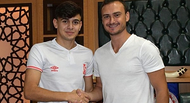 Balıkesirspor, Ali Karakaya ile 1 Yıllık Sözleşme İmzaladı