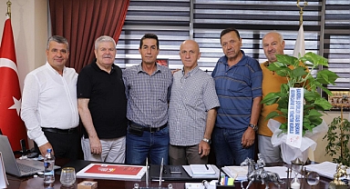 Bandırma Belediyesi'ne CHP İlçe Kadın Kolu ve Yerel Temsilcilerden Ziyaret