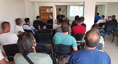 Burhaniye Belediyesi'nden Bağımlılıkla Mücadeleye Yönelik Seminer