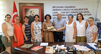 CHP Burhaniye Kadın Kolları’ndan Başkan Deveciler’e Nezaket Ziyareti