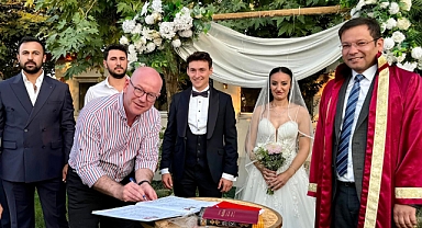 CHP'li Serkan Sarı, Sındırgı'da Mutluluğa şahit oldu