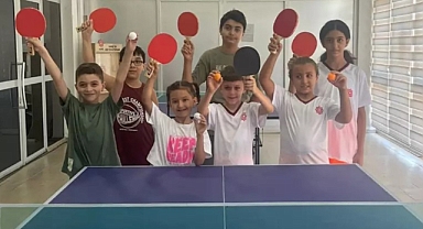 Karesi Belediyesi Yaz Spor Okulları'nda Masa Tenisi Heyecanı