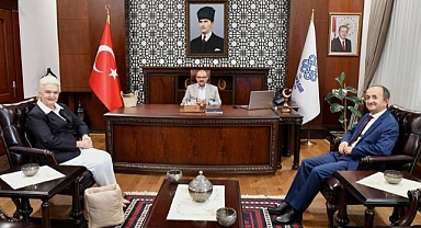 Tanzanya Aşure Vakfı ve Yetimhanesi Kurucusu Yeşim Meço Davutoğlu ile Emekli Büyükelçi Ali Davutoğlu'ndan Vali İsmail Ustaoğlu'na Ziyaret