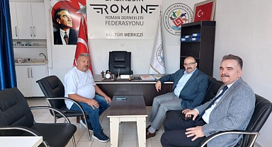 Vali İsmail Ustaoğlu, Balıkesir Roman Dernekleri Federasyonu’nu Ziyaret Etti