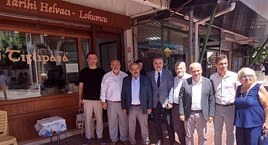 Vali İsmail Ustaoğlu’ndan Tarihi Tıflıpaşa Helvacısı’na Ziyaret
