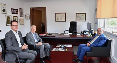 Vali İsmail Ustaoğlu'ndan Yırcalı Ailesine Taziye Ziyareti